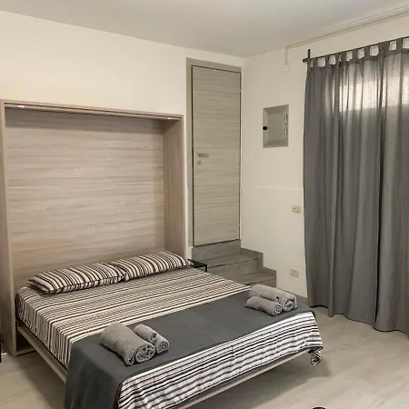 Sleep And Go Apartment Vasto